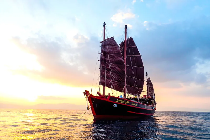 liveaboard in the similan islands